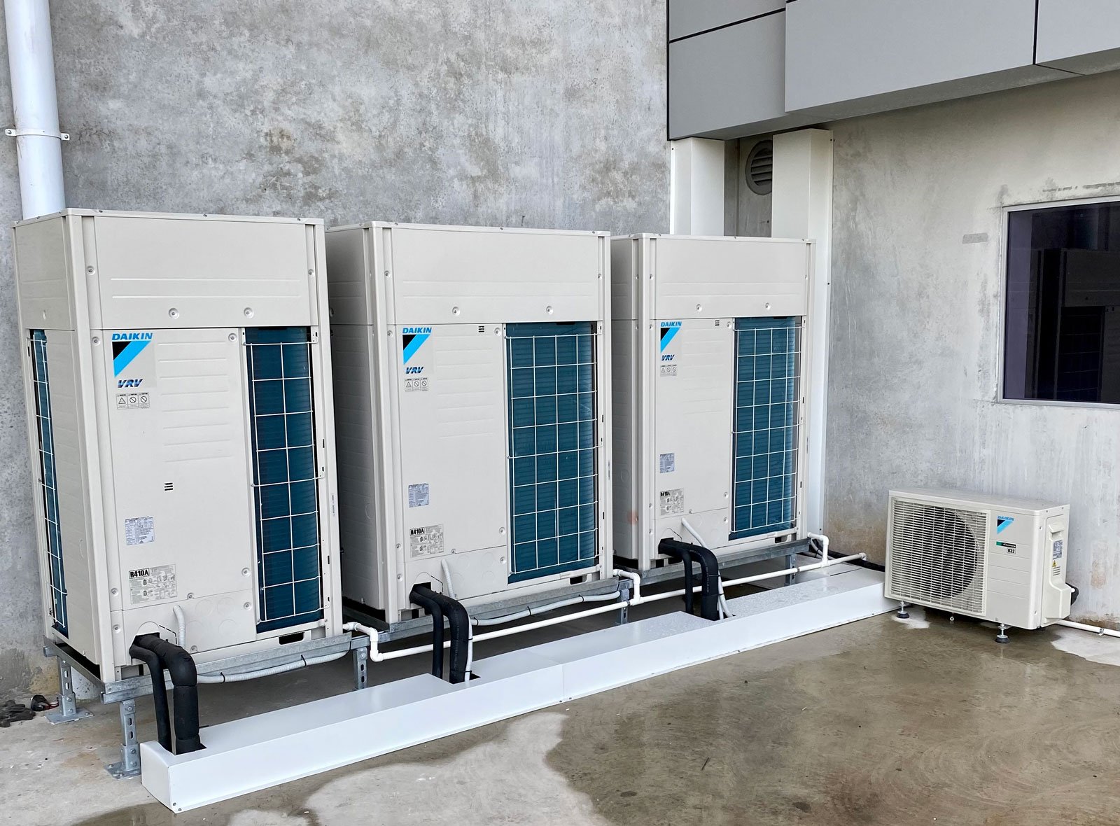 Best VRF AC Dealers in Surat